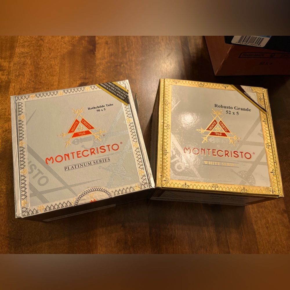 Montecristo Platinum and White Series Cigar Boxes